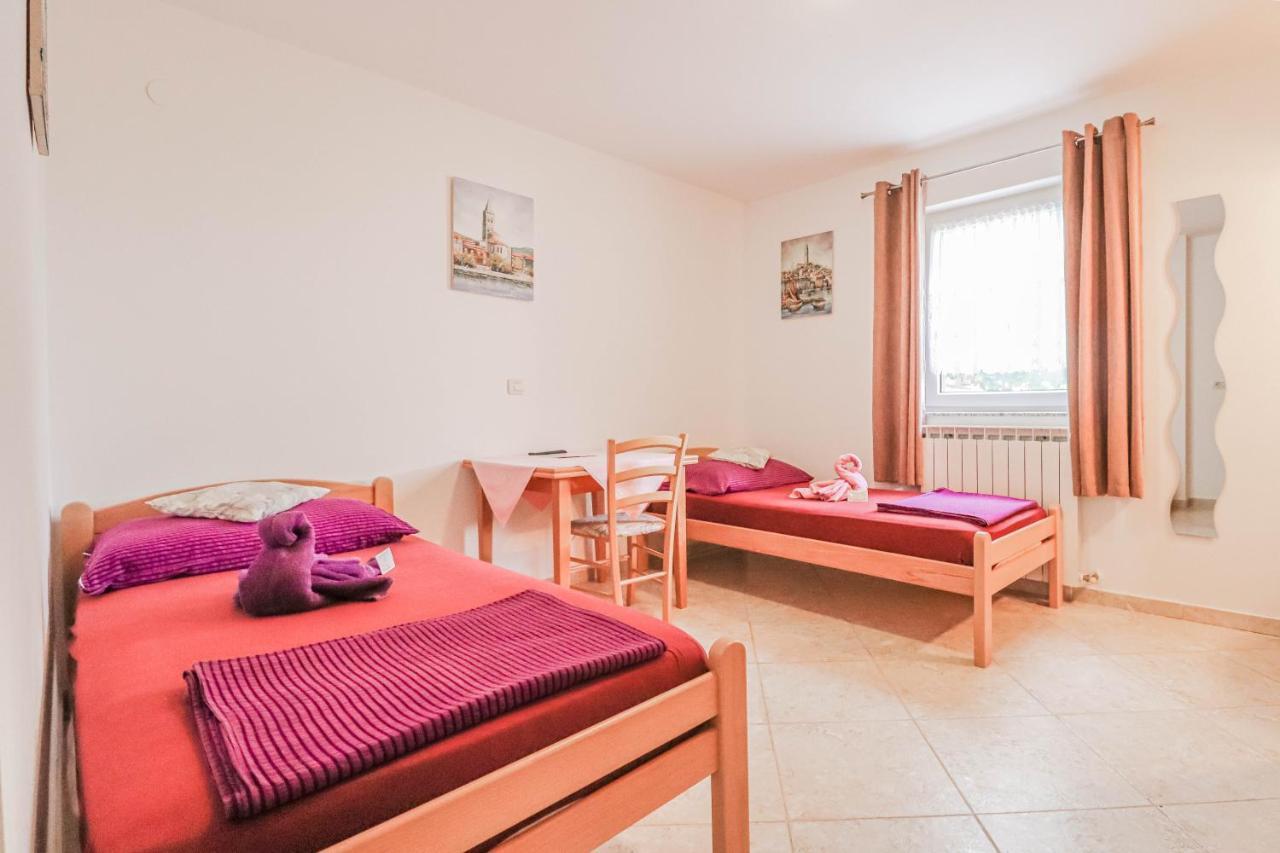 Pension Nina Umag Exterior foto