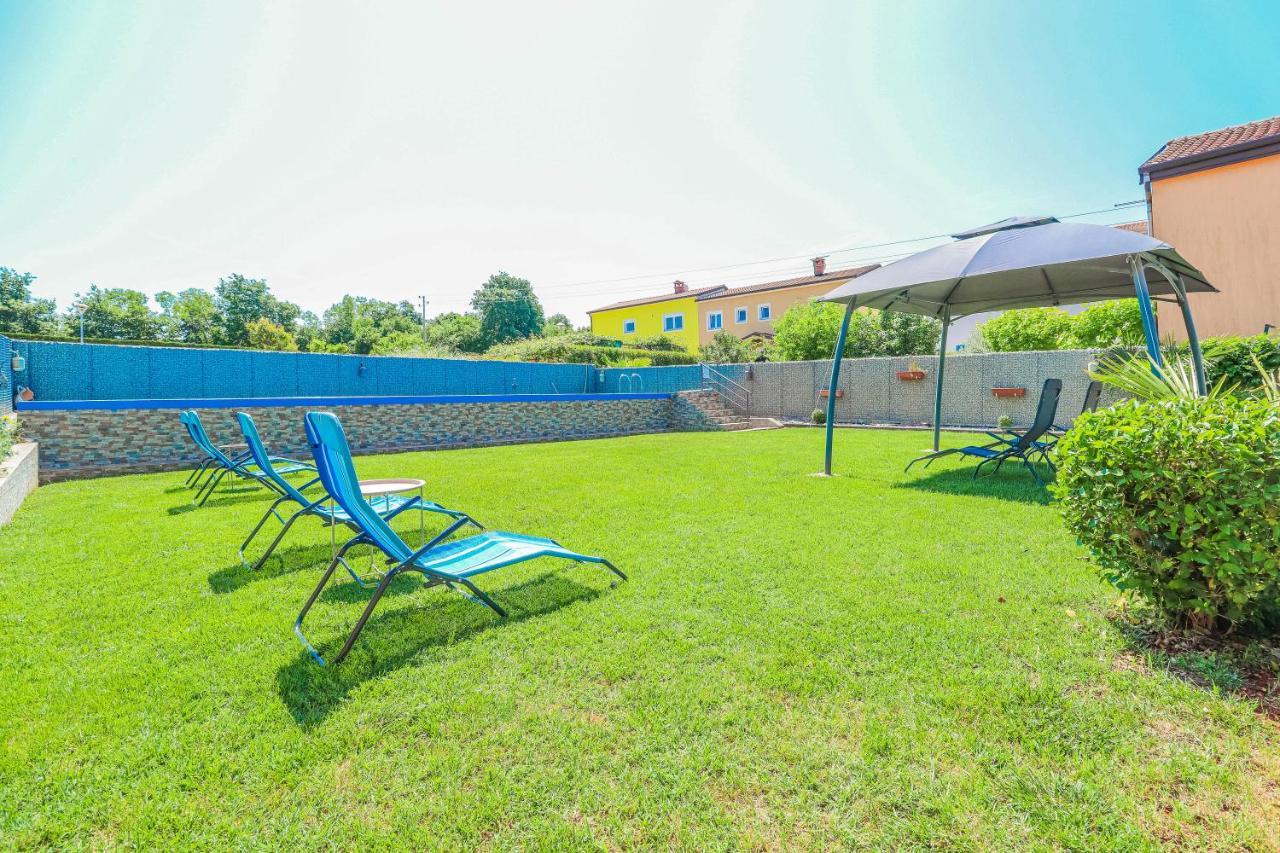 Pension Nina Umag Exterior foto
