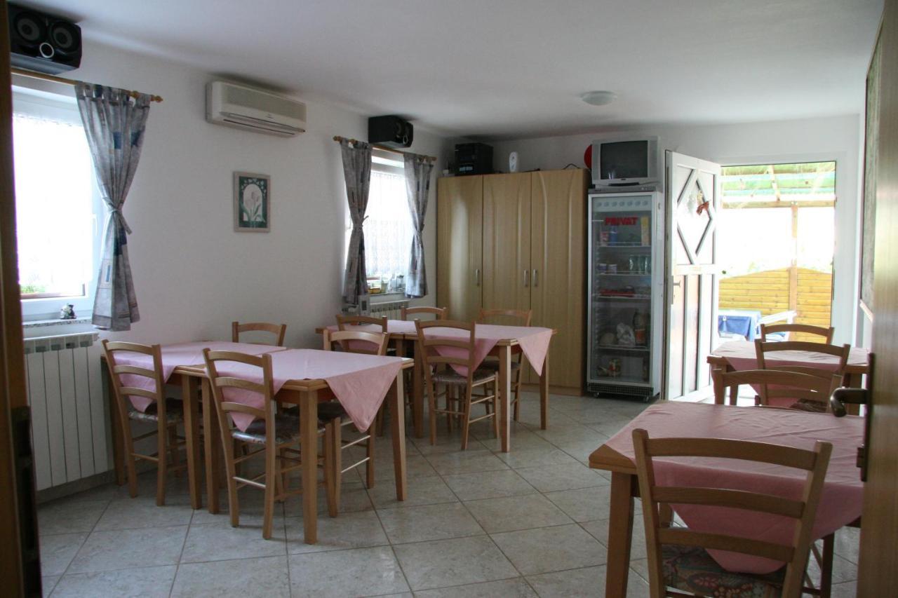 Pension Nina Umag Exterior foto